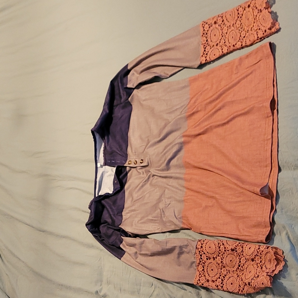 Womens long-sleeved blouse